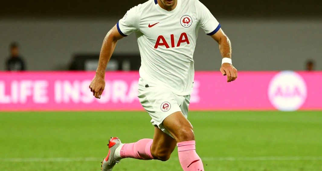Cuộc chiến Hadj Moussa: Khi Feyenoord từ chối 30 triệu euro và bài học không gian từ Saudi Arabia Cuộc chiến Hadj Moussa: Khi Feyenoord từ chối 30 triệu euro và bài học không gian từ Saudi Arabia