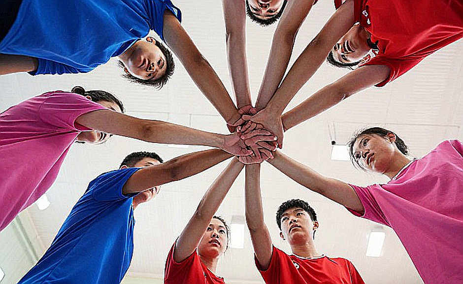 Giải mã 30 năm MOP bóng chuyền nữ NCAA: Từ sân trong nhà ra bãi biển