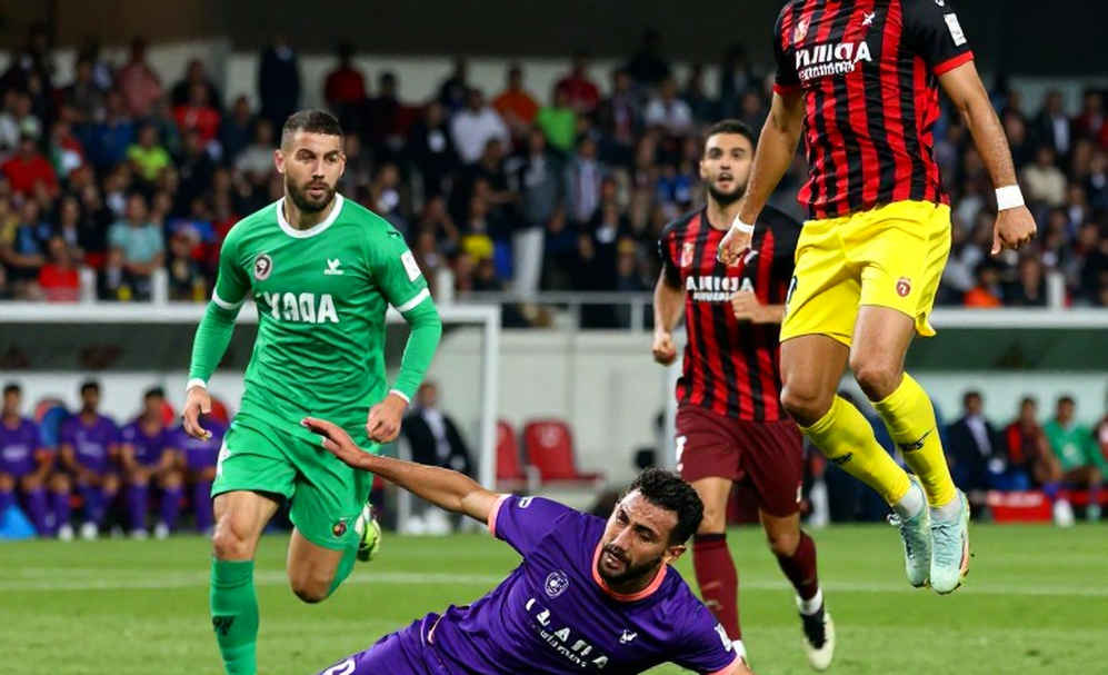 Ligue 1 vòng 4: Bốn vòng đấu, ba ông lớn ngồi đợi, và một bảng xếp hạng chưa chịu nói thật Ligue 1 vòng 4: Bốn vòng đấu, ba ông lớn ngồi đợi, và một bảng xếp hạng chưa chịu nói thật